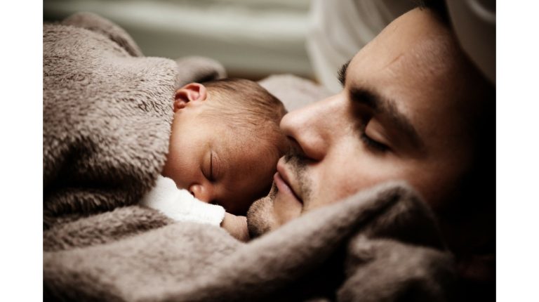 Qué hacer cuando tu bebé toma pecho y no aumenta de peso